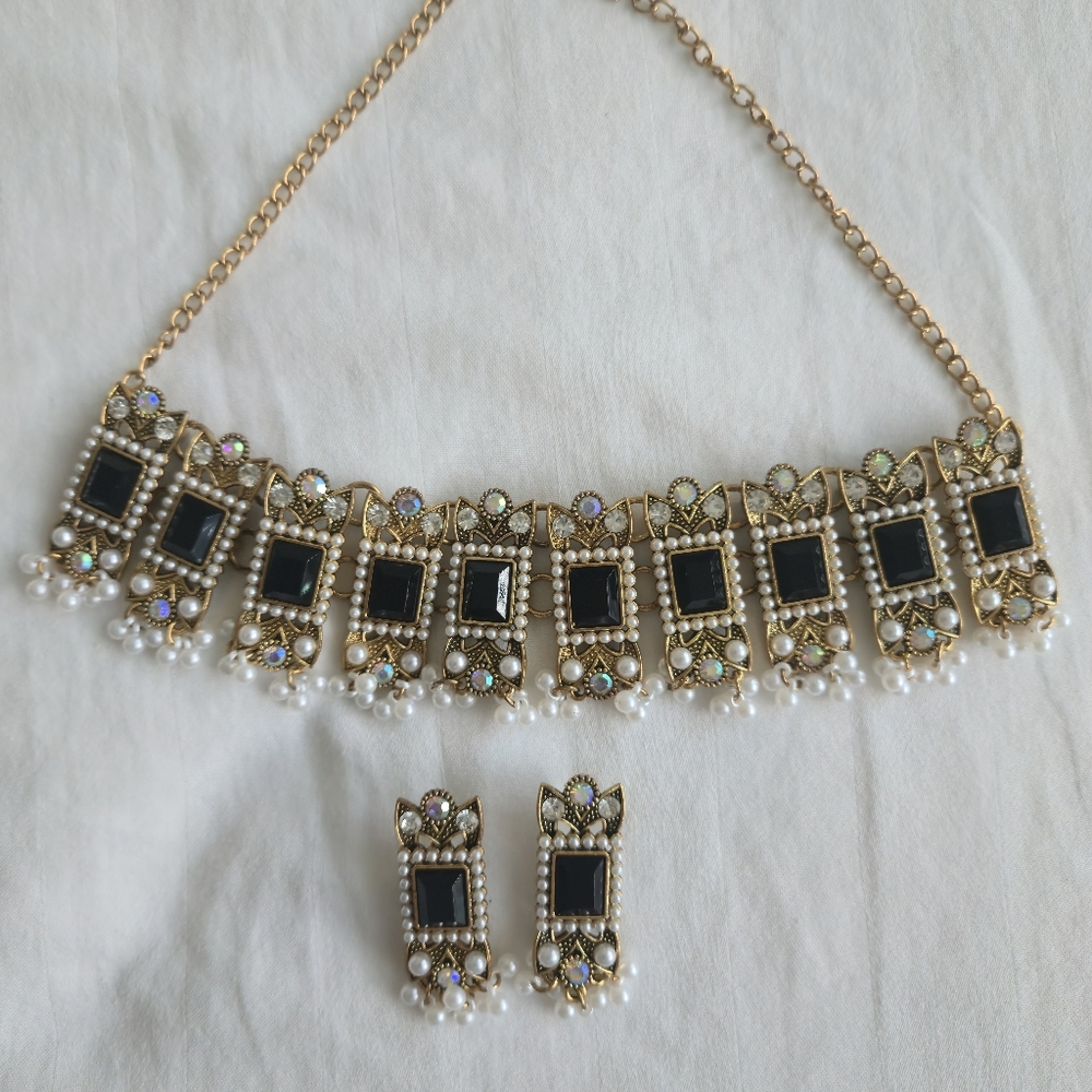 Indian Choker Statement Necklace Earring Black Gold White Pearl Square Stone
